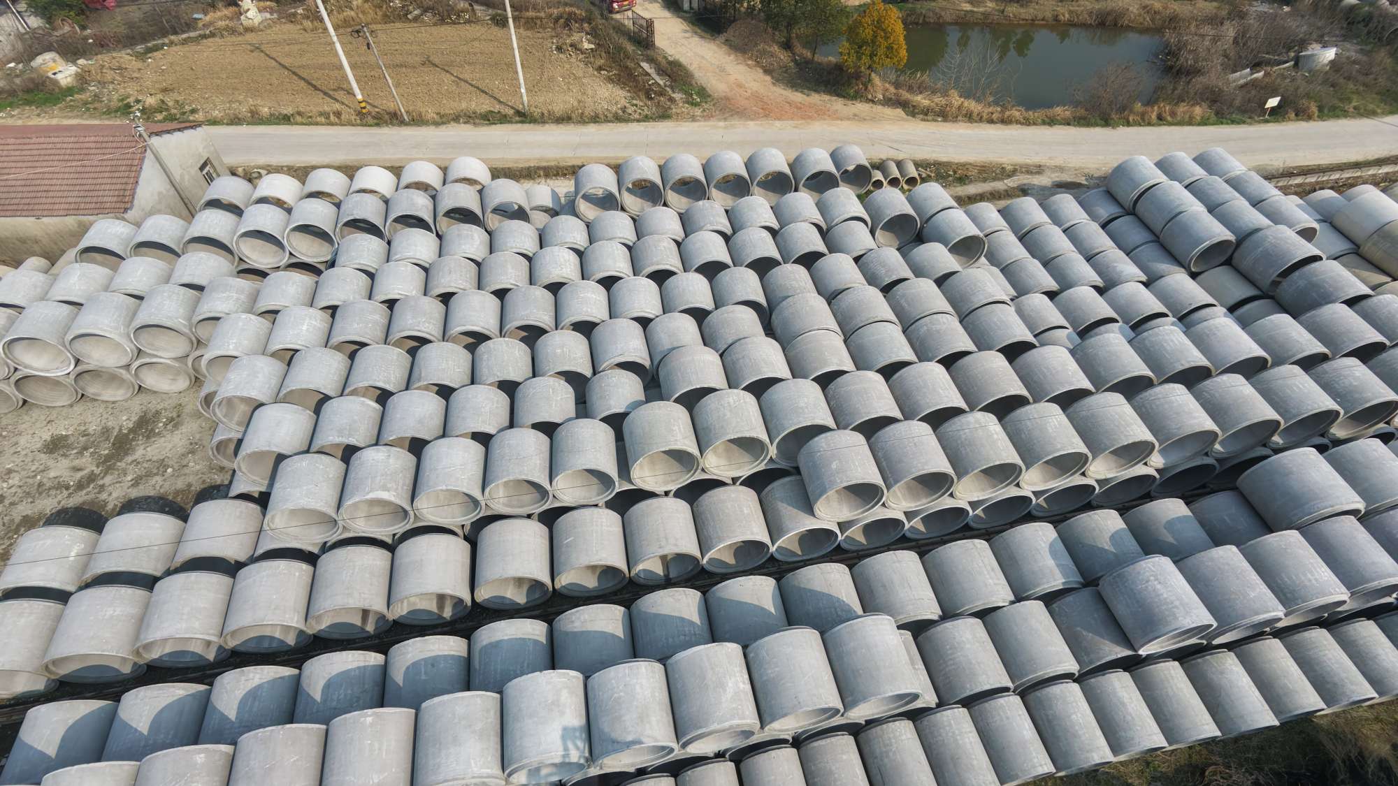 武汉水泥管堆场